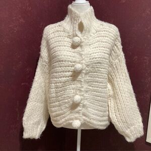 White / Cream Chunky Knit Button-Front Women’s Cardigan Sweater